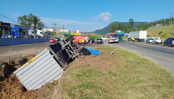 WhatsApp Image 2026-03-05 at 09.48.00