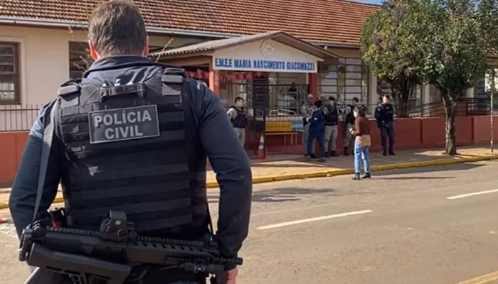 com-desculpa-de-entregar-curriculo-agressor-entrou-em-escola-e-matou-crianca-no-rs com-desculpa-de-entregar-curriculo-agressor-entrou-em-escola-e-matou-crianca-no-rs