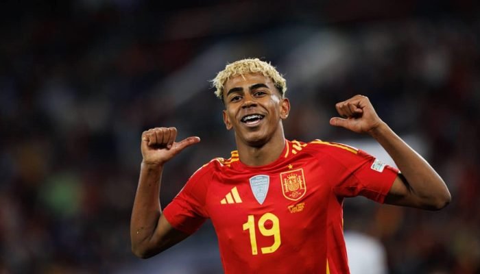 lamine-yamal-selecao-espanhola