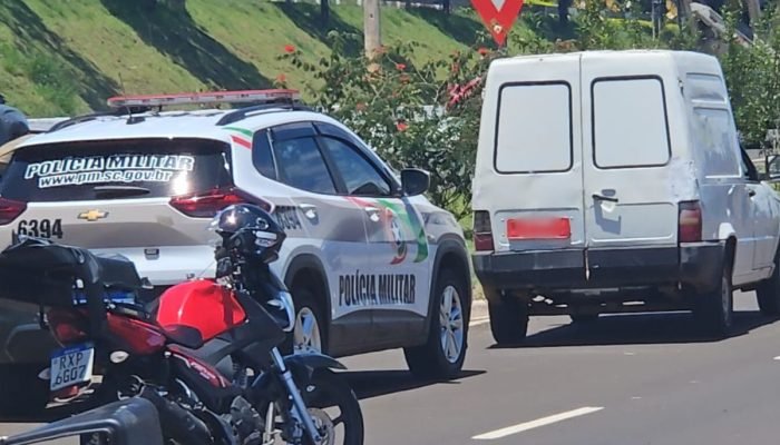 motociclista-e-atropelado-por-caminhao-apos-batida-em-sc-2