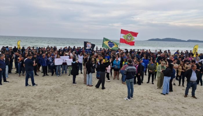 pescadores-bombinhas-protesto-1300x975