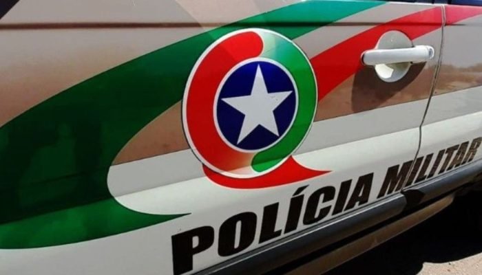 pm-prendeu-homem-com-suastica-nazista-em-carro-em-sc